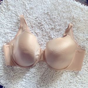 Catherine’s Size 42DD Underwire T-Shirt Bra